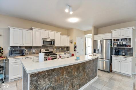 4431 Big Leaf Lane Indianapolis IN 46239