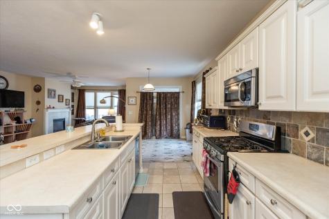 4431 Big Leaf Lane Indianapolis IN 46239
