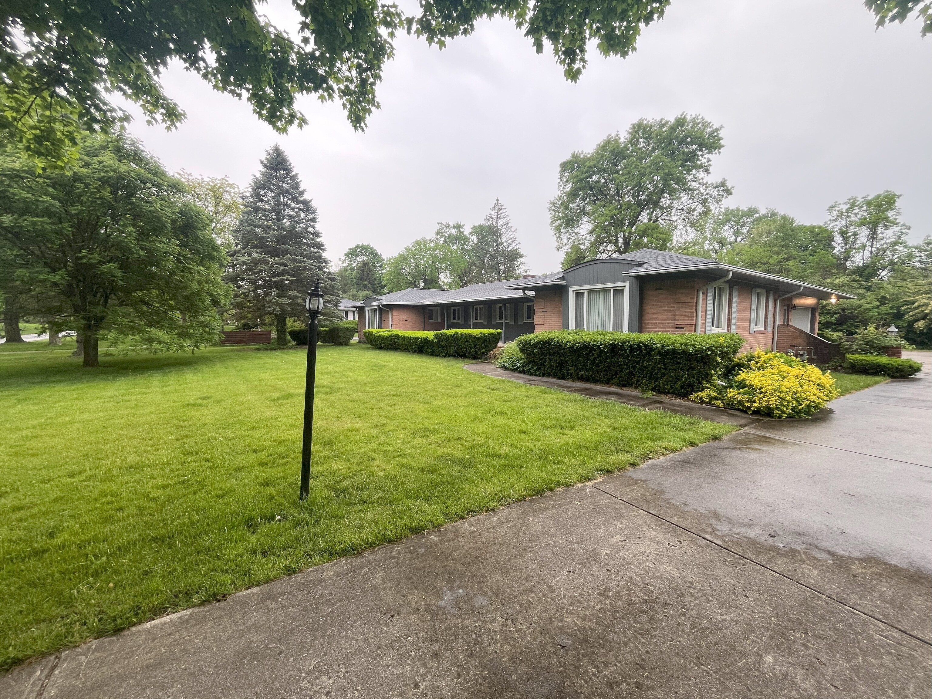5462 Hedgerow Drive Indianapolis IN 46226