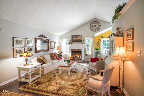 6329 Barberry Drive Avon IN 46123