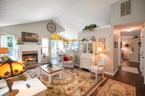 6329 Barberry Drive Avon IN 46123