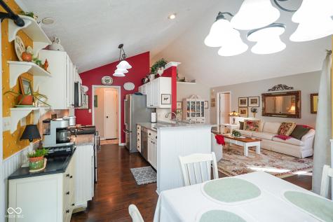 6329 Barberry Drive Avon IN 46123