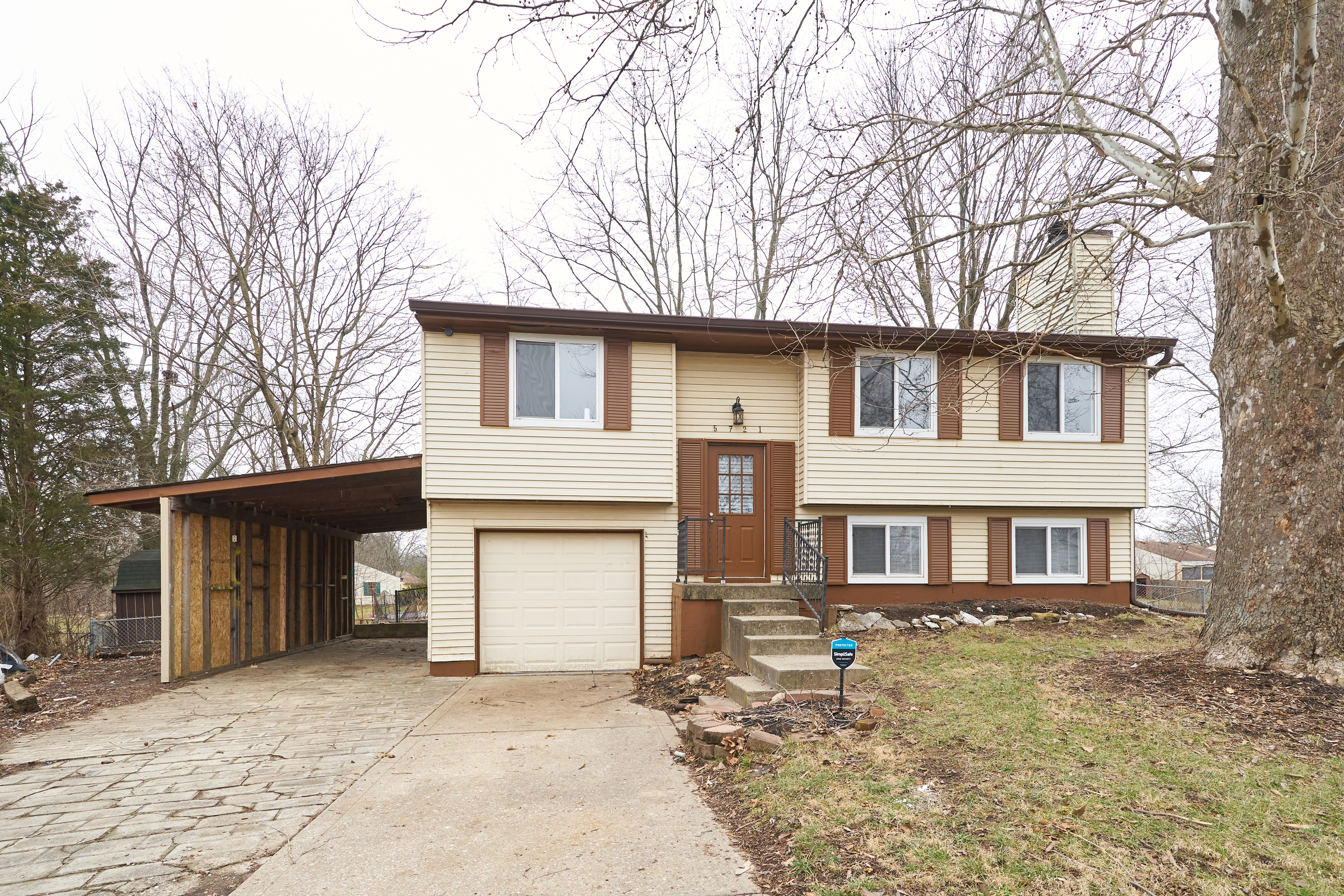 5721 Hacienda Court Indianapolis IN 46237