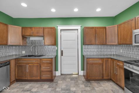 124 Johnson Avenue Indianapolis IN 46219