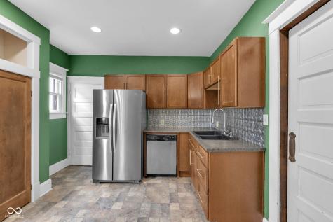 124 Johnson Avenue Indianapolis IN 46219