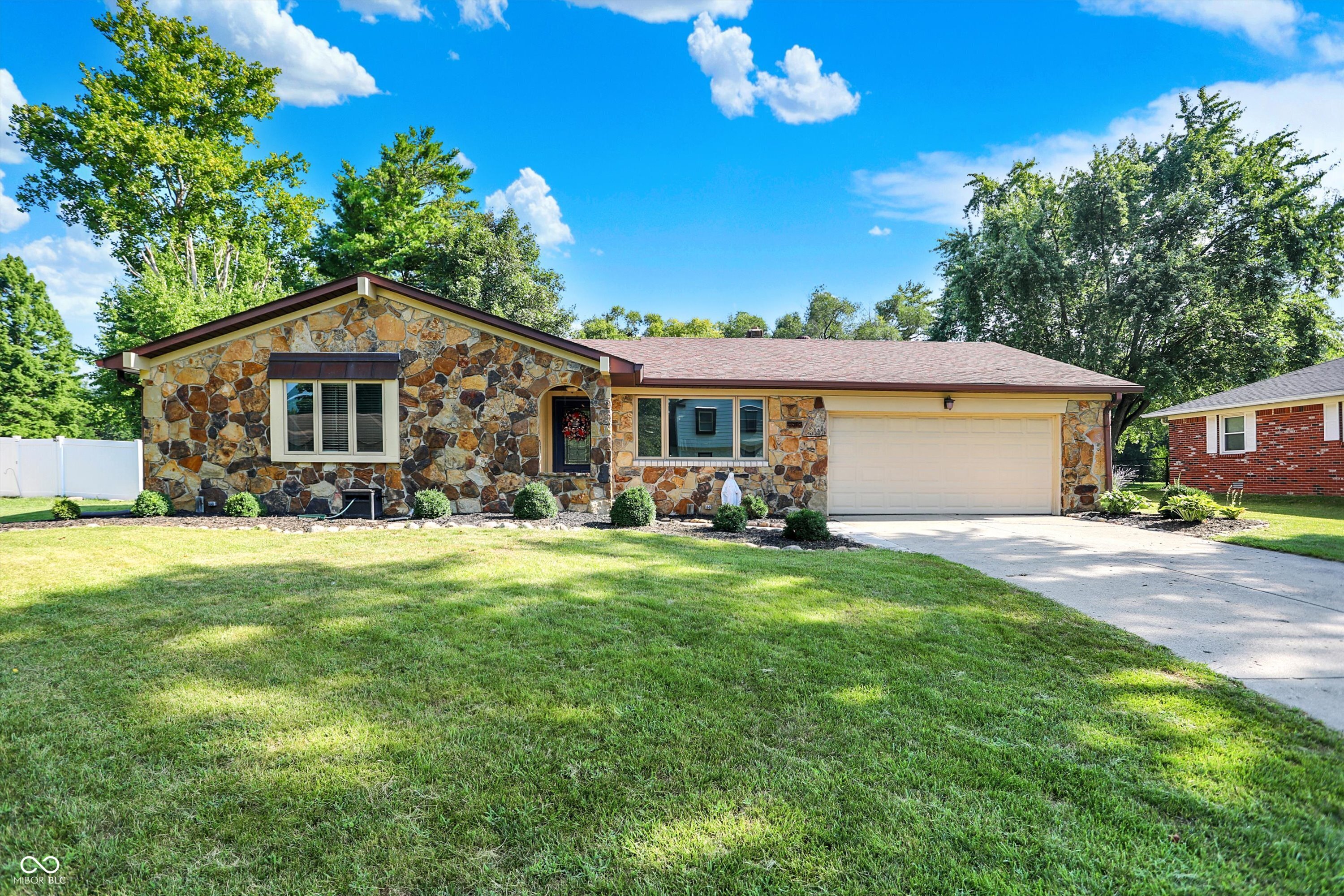 830 Yosemite Drive Indianapolis IN 46217
