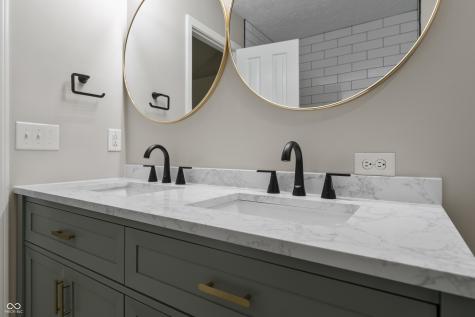 11448 Wilderness Trail Fishers IN 46038