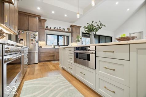 4852 Homestead Court Zionsville IN 46077
