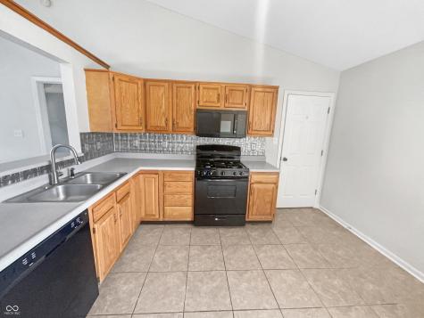 762 Millbrook Drive Avon IN 46123