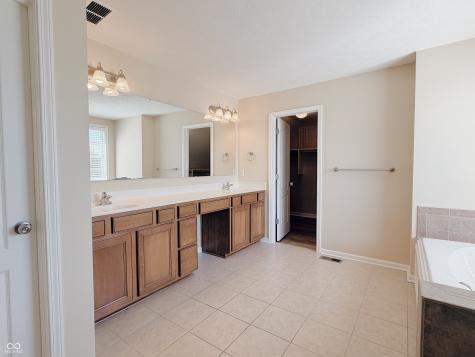 2535 Murphy Circle N Carmel IN 46074