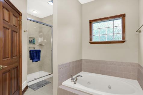 6644 Golden Oak Lane Avon IN 46123