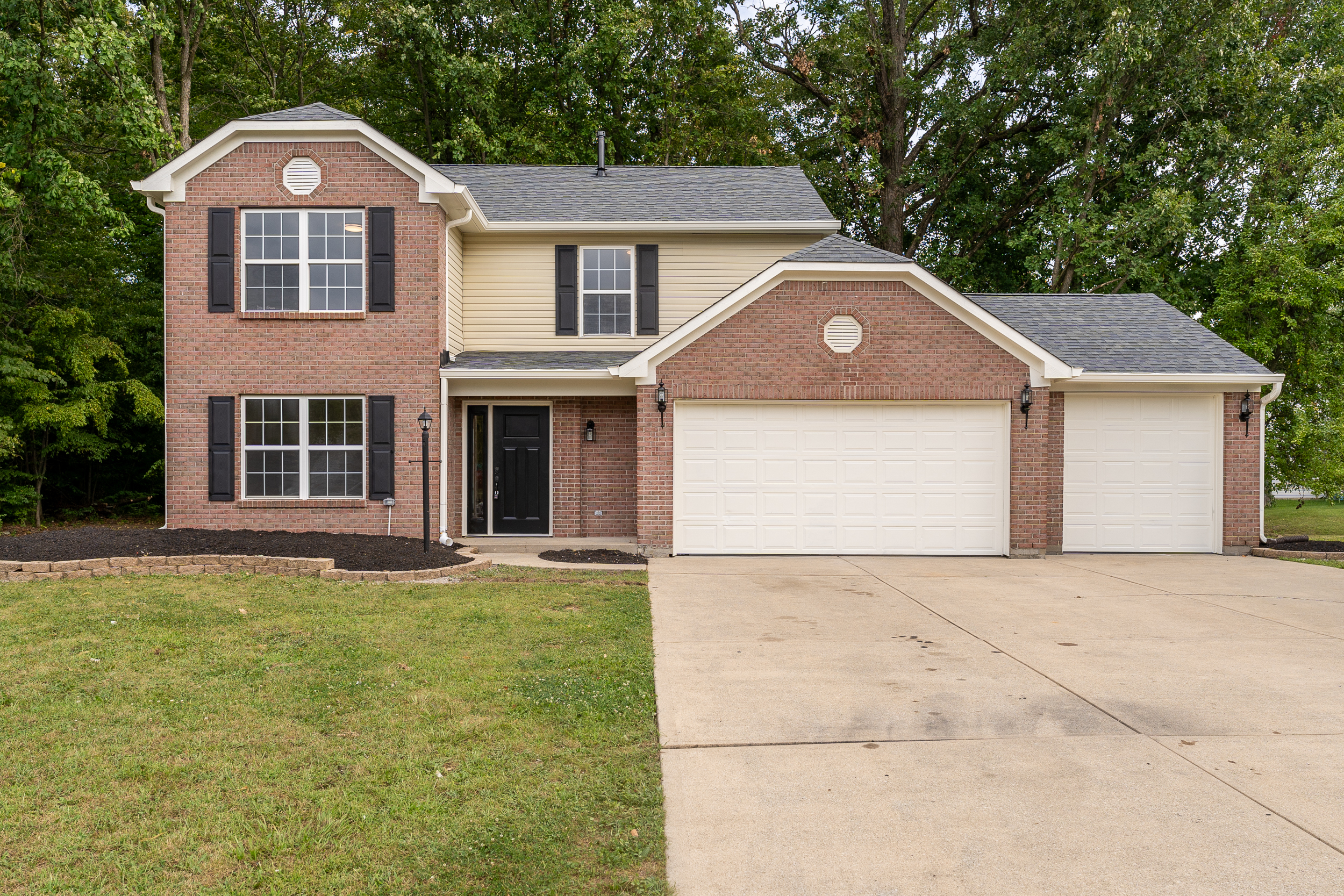 1905 Red Leaf Court Indianapolis IN 46229