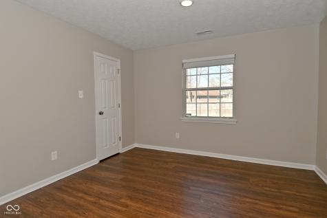 6530 Pike View Court Indianapolis IN 46268