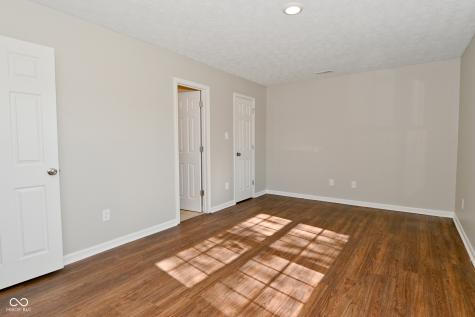 6530 Pike View Court Indianapolis IN 46268