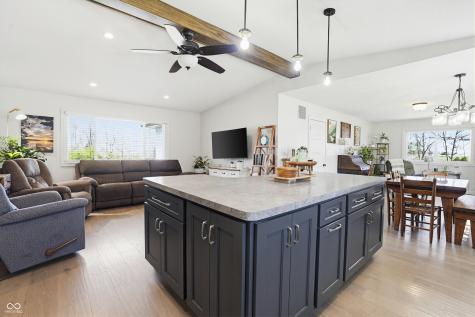 5523 S Nineveh Road Franklin IN 46131