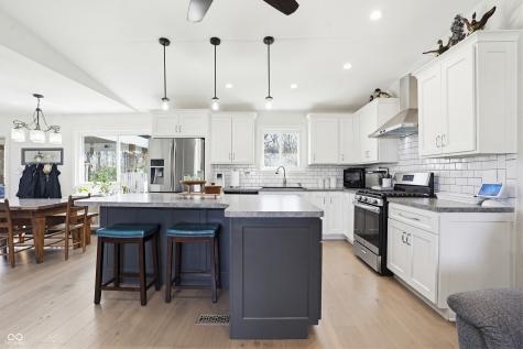 5523 S Nineveh Road Franklin IN 46131