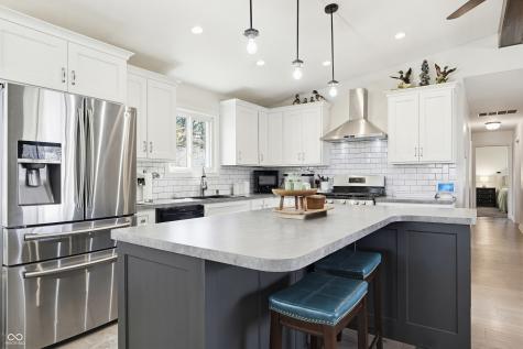 5523 S Nineveh Road Franklin IN 46131
