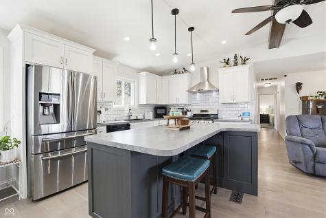 5523 S Nineveh Road Franklin IN 46131