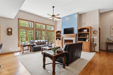 8839 Summer Estate Drive Indianapolis IN 46256