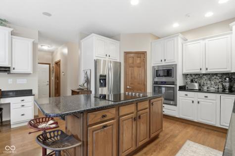 8839 Summer Estate Drive Indianapolis IN 46256