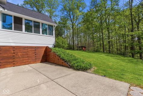 8839 Summer Estate Drive Indianapolis IN 46256