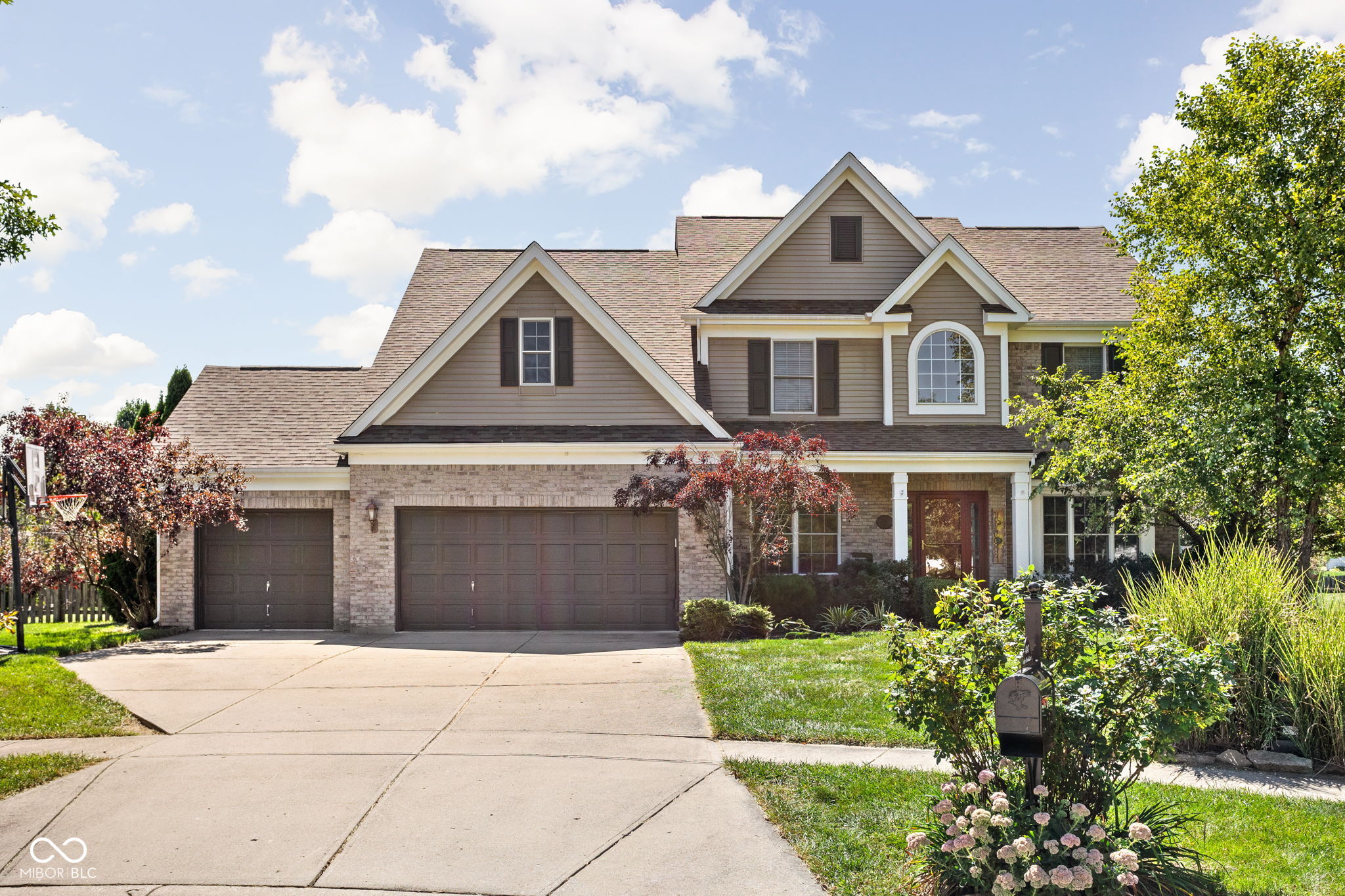 4347 Ledge Rock Court Zionsville IN 46077
