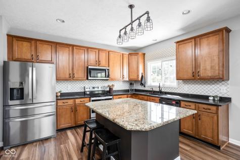 4347 Ledge Rock Court Zionsville IN 46077