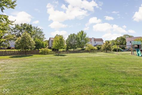 4347 Ledge Rock Court Zionsville IN 46077