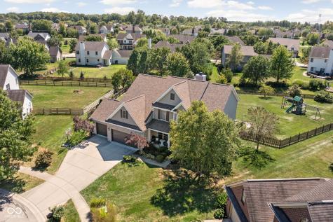 4347 Ledge Rock Court Zionsville IN 46077