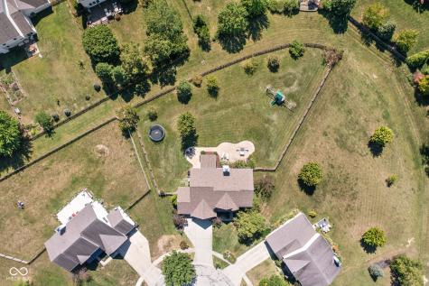 4347 Ledge Rock Court Zionsville IN 46077