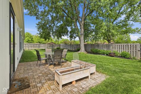 624 Colbarn Drive Fishers IN 46038