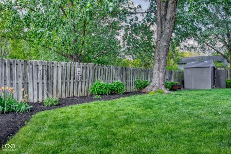 624 Colbarn Drive Fishers IN 46038