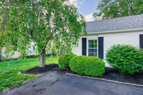 624 Colbarn Drive Fishers IN 46038