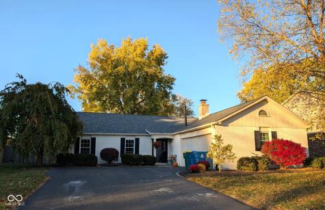 624 Colbarn Drive Fishers IN 46038