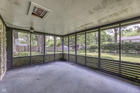 569 King Drive Indianapolis IN 46260