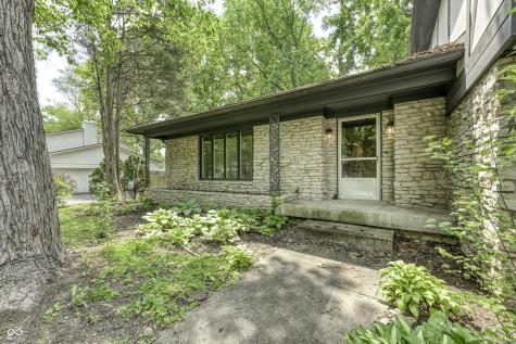 569 King Drive Indianapolis IN 46260