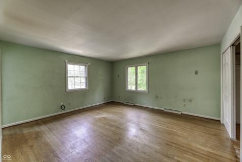 569 King Drive Indianapolis IN 46260