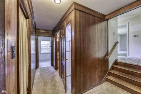 569 King Drive Indianapolis IN 46260