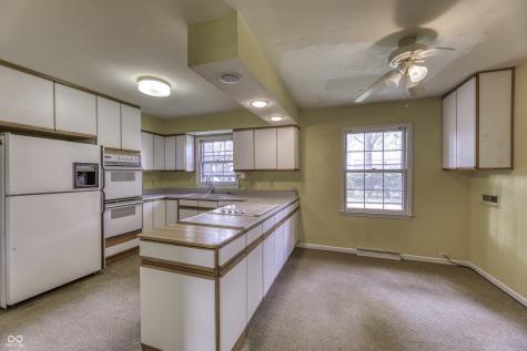 569 King Drive Indianapolis IN 46260