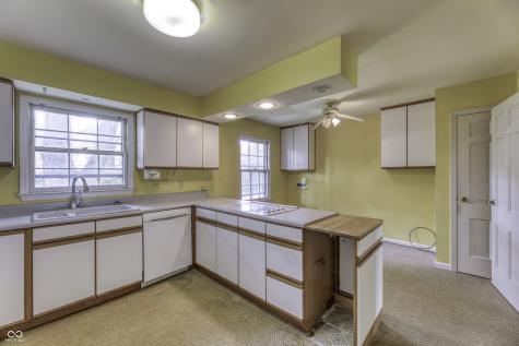 569 King Drive Indianapolis IN 46260