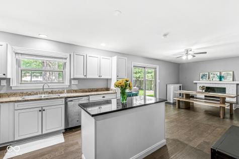8644 Central Avenue Indianapolis IN 46240