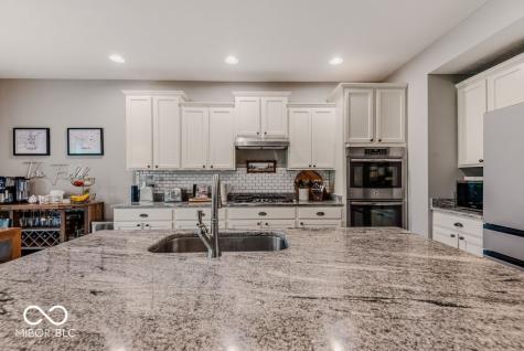 7058 Stoney Ridge Drive Columbus IN 47201