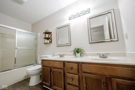 6972 Steinmeier Drive W Indianapolis IN 46220