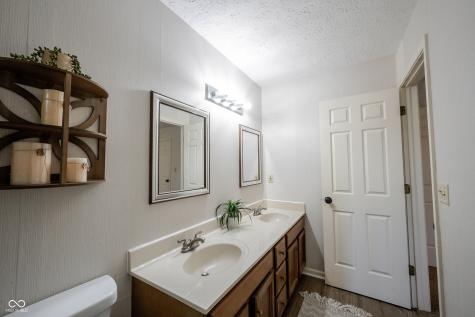 6972 Steinmeier Drive W Indianapolis IN 46220