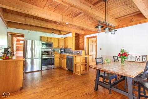 6191 Possum Trot Road Unionville IN 47468