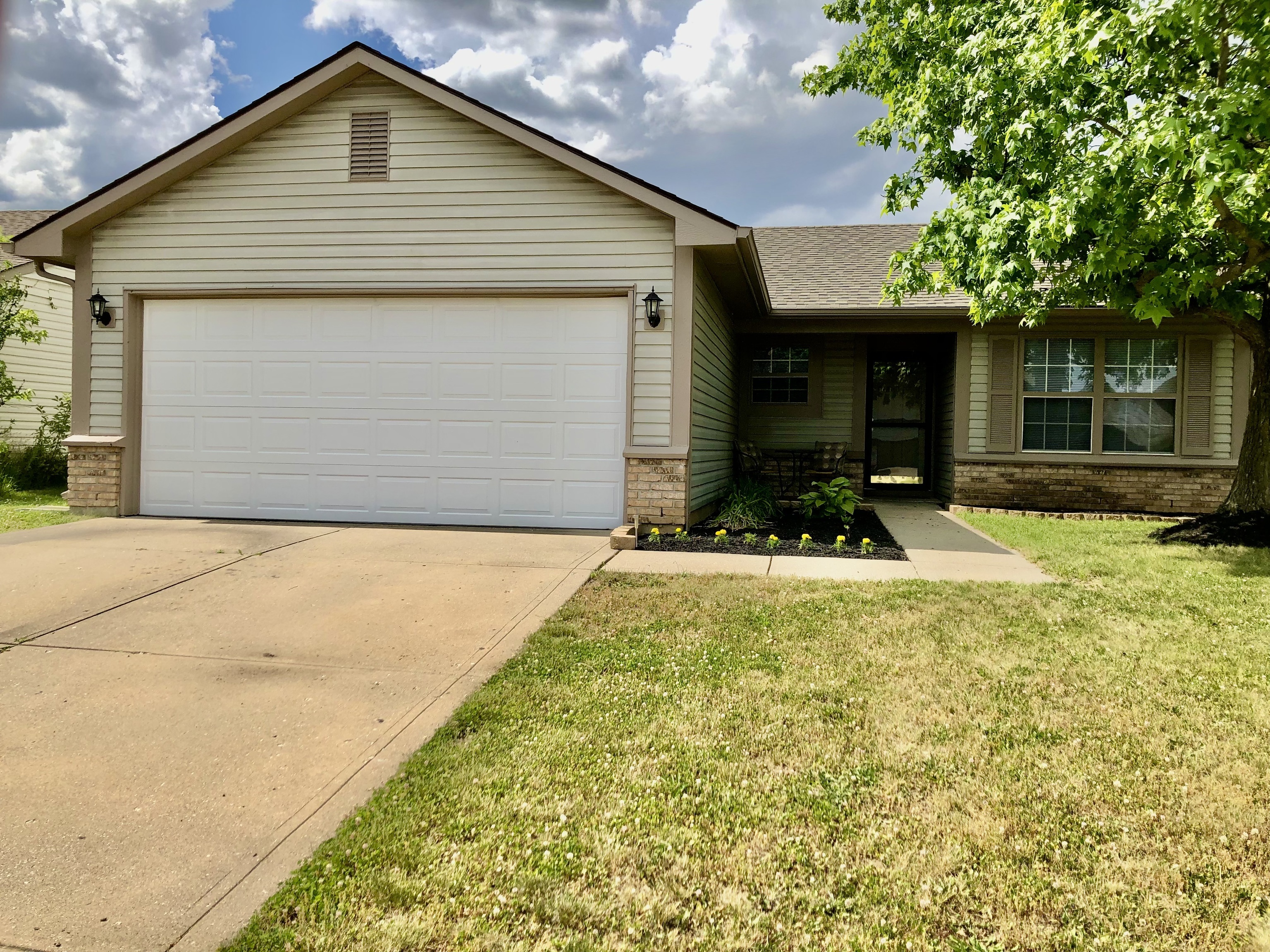 5342 Rolling River Court Indianapolis IN 46221