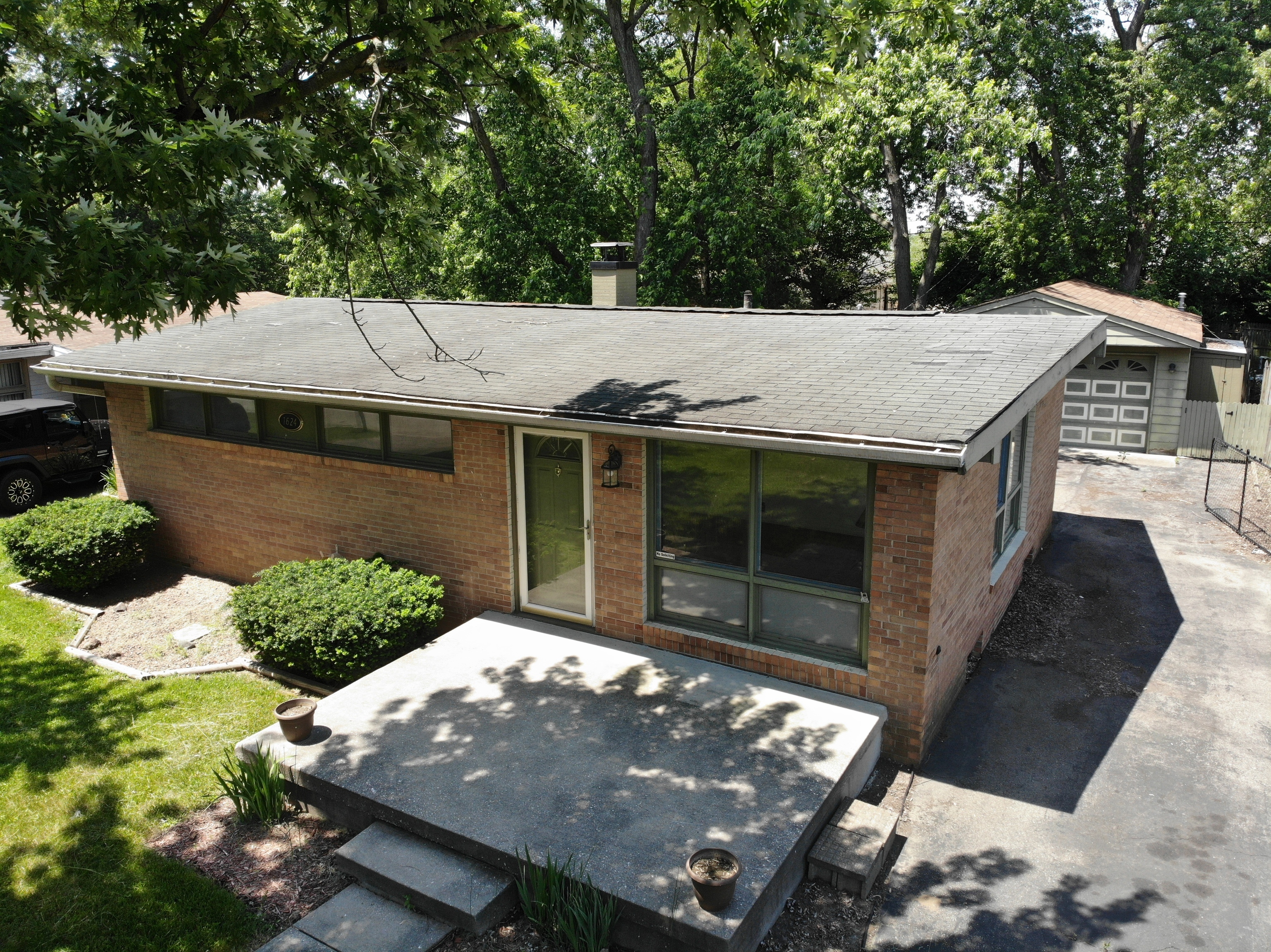 1624 Elmhurst Drive Indianapolis IN 46219