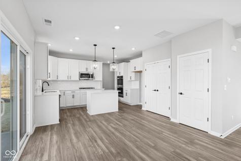 4246 Hayden Valley Drive Bargersville IN 46106