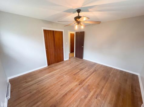 10209 Broadway Street Indianapolis IN 46280