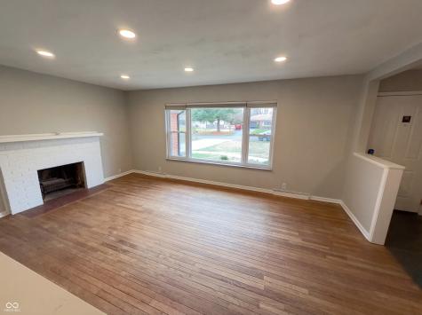 10209 Broadway Street Indianapolis IN 46280